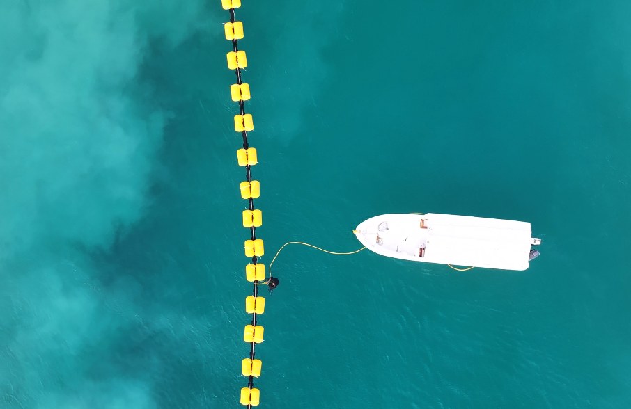 Floating cable line under tow before lay-down.